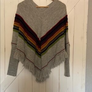 Charlie B Women’s Medium Poncho Gray Multicolor Chevron Fringe Sweater
